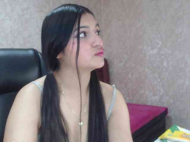 laurenelove Live Webcam on BongaCams