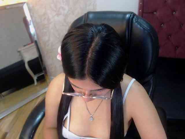 Shaved teens, Shaved latina, Group chat for 20 39 tokens, Full privates for..., cam4 italian 7