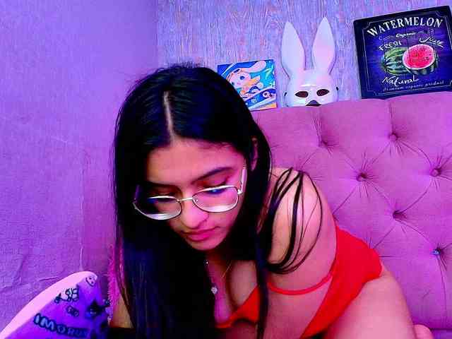 laurenelove Live Webcam on BongaCams