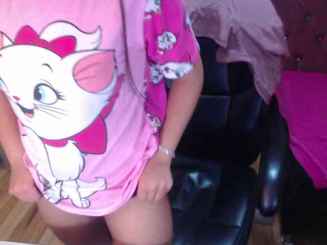 laurenelove Live Webcam on BongaCams