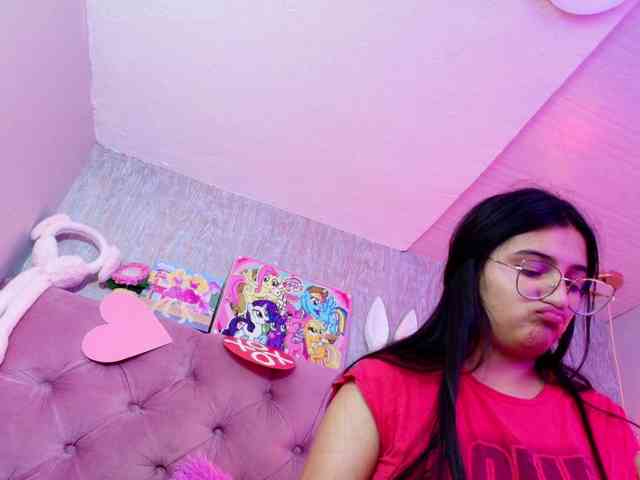 laurenelove Live Webcam on BongaCams