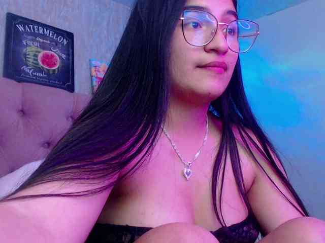 laurenelove laurenelove