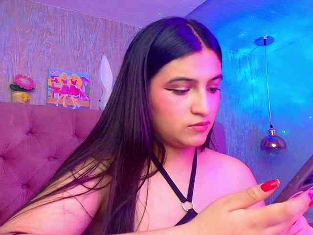 laurenelove laurenelove