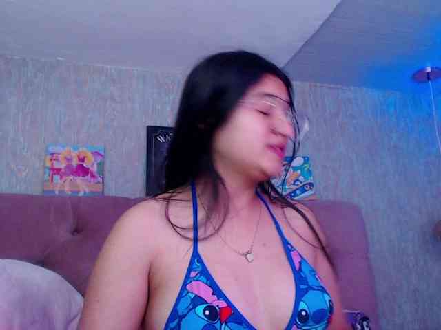 laurenelove's webcam live show