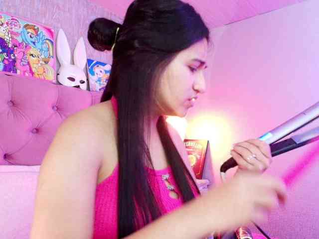 laurenelove Live Webcam on BongaCams