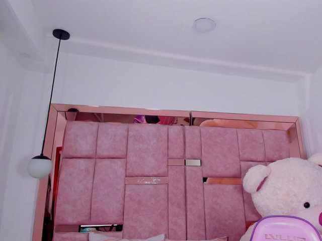 allyson-claire webcam bongacams model stream image