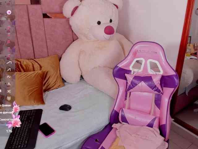 allyson-claire webcam