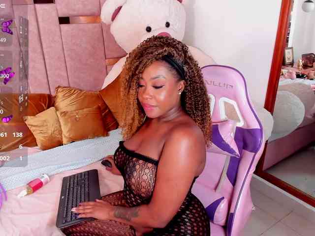 allyson-claire webcam