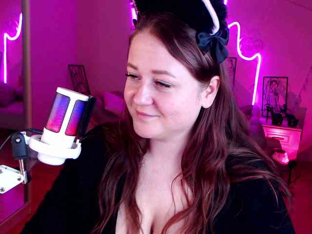 amateur pornstar live LizzyShine