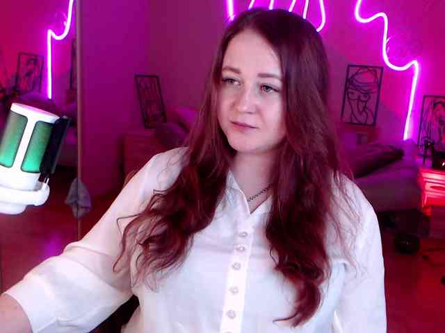 LizzyShine webcam