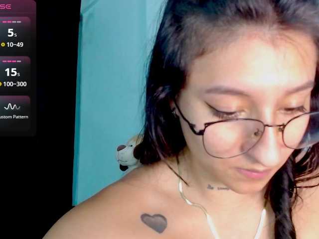 Evah-lee's BongaCams show and profile