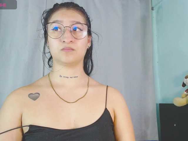 Evah-lee's BongaCams show and profile