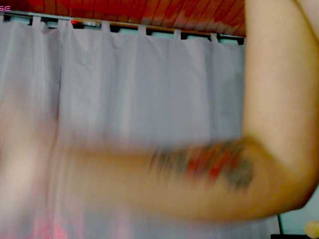 Evah-lee's BongaCams show and profile