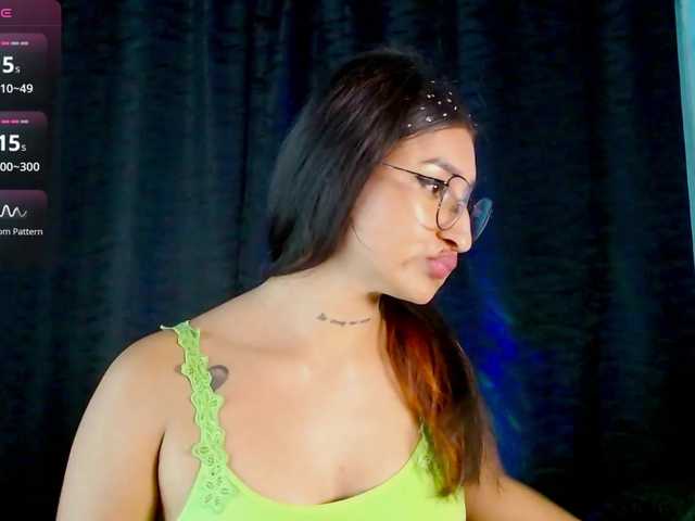 Sex chat gratuit in direct cu Evah-lee pe BongaCams