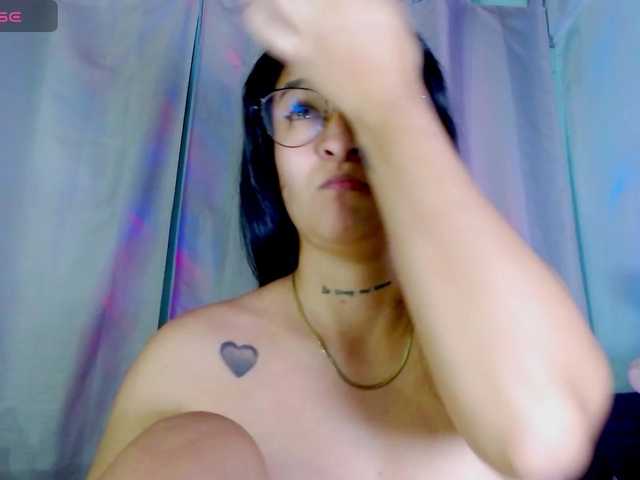 Evah-lee's BongaCams show and profile