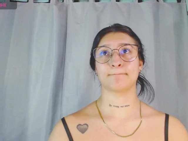 Evah-lee's BongaCams show and profile