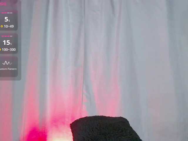 Evah-lee's BongaCams show and profile