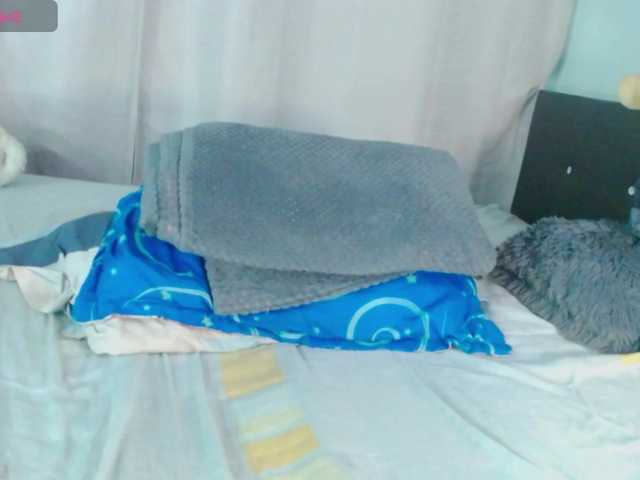 Evah-lee's BongaCams show and profile