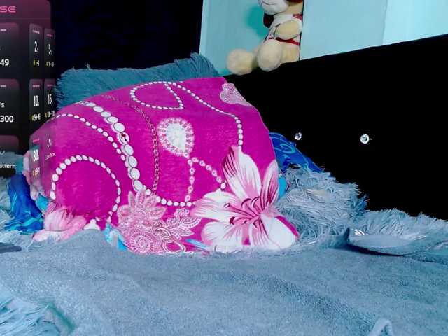 Evah-lee's BongaCams show and profile