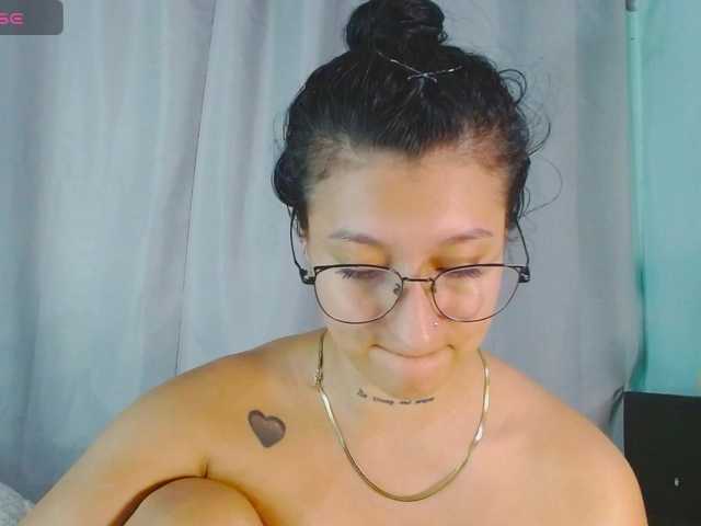 Evah-lee's BongaCams show and profile