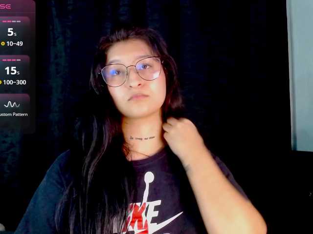 Evah-lee's BongaCams show and profile