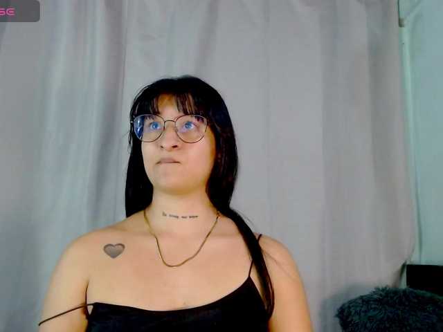 Evah-lee's BongaCams show and profile