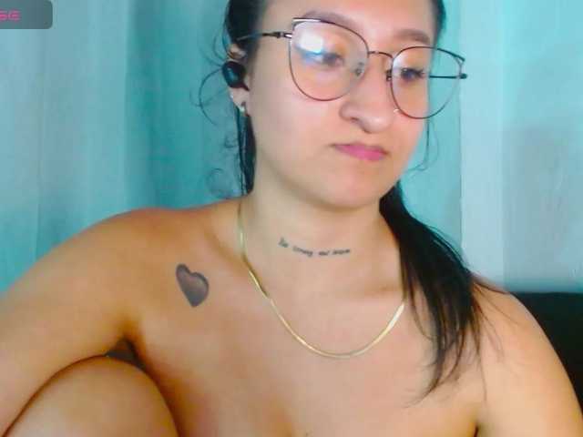 Evah-lee's BongaCams show and profile