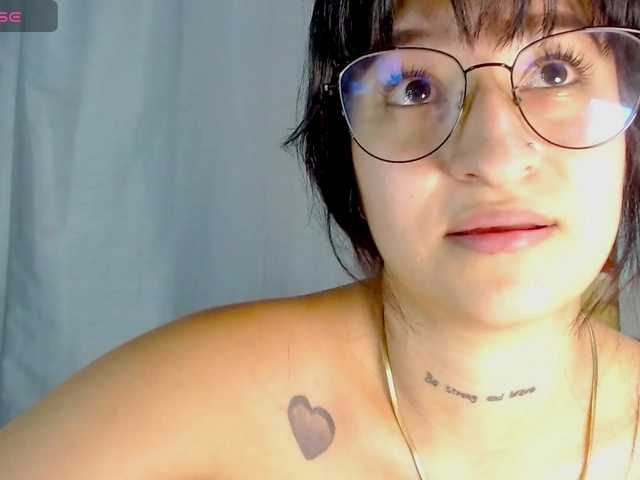 Evah-lee's BongaCams show and profile
