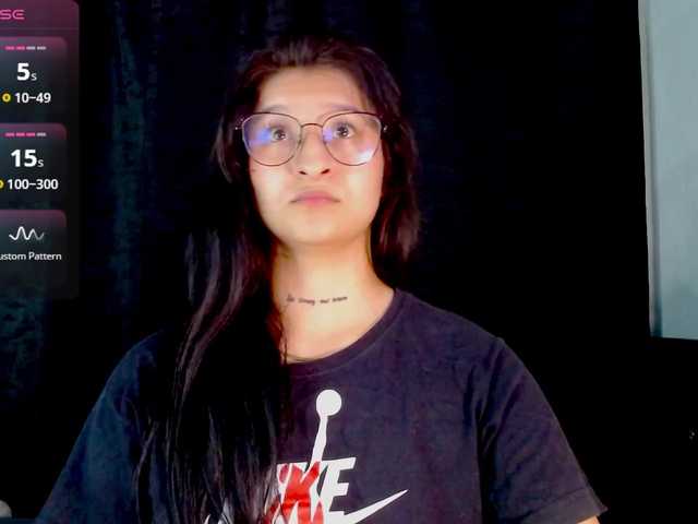 Evah-lee's BongaCams show and profile