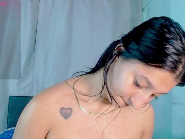 Evah-lee's BongaCams show and profile