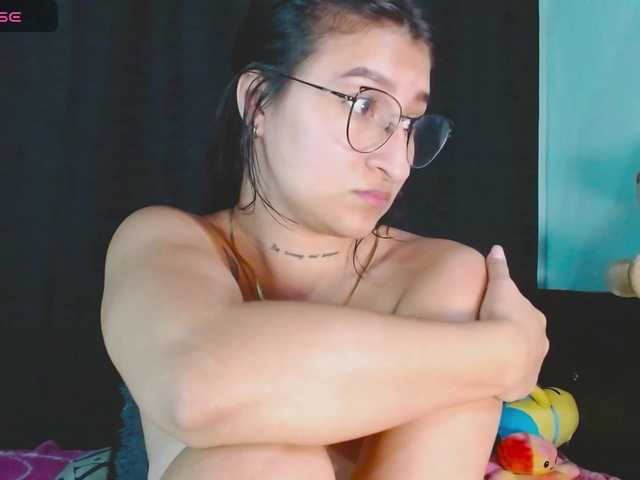 Evah-lee's BongaCams show and profile