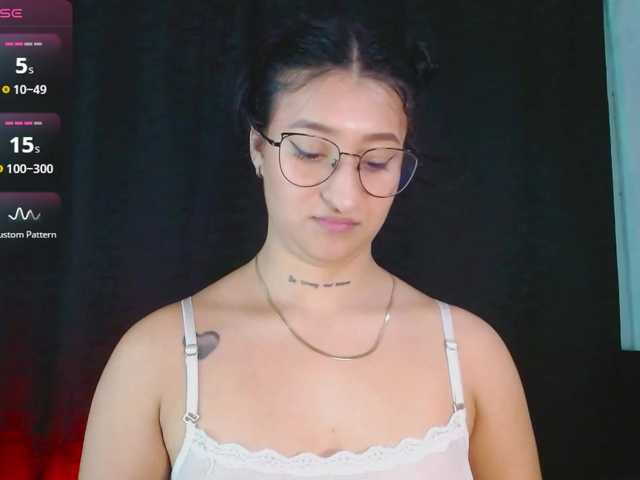 Evah-lee's BongaCams show and profile