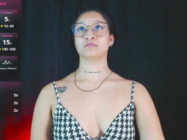 Evah-lee's BongaCams show and profile