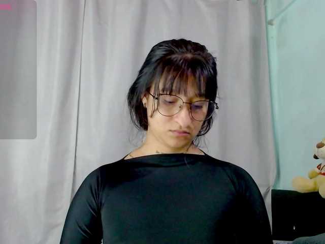 Evah-lee's BongaCams show and profile