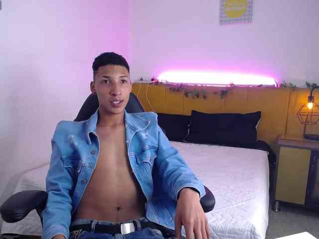 DominicTwink