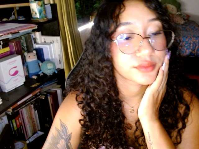 clitia-xx's BongaCams show and profile