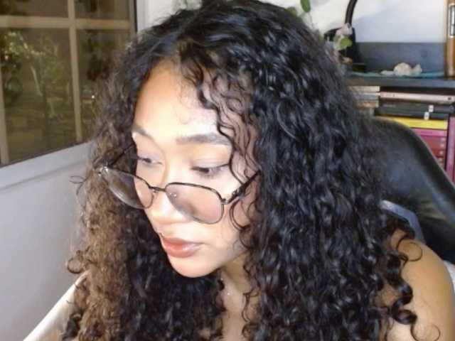 clitia-xx's BongaCams show and profile