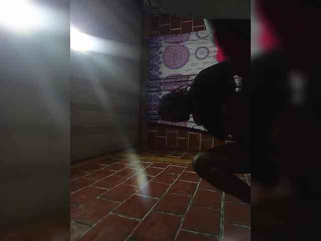Caramelito18 webcam