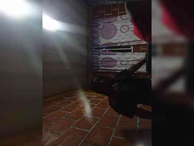 Caramelito18 webcam
