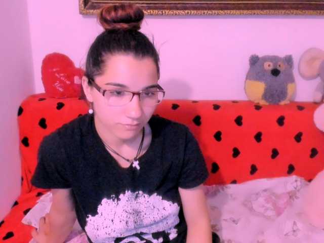 Sarahlluna webcam