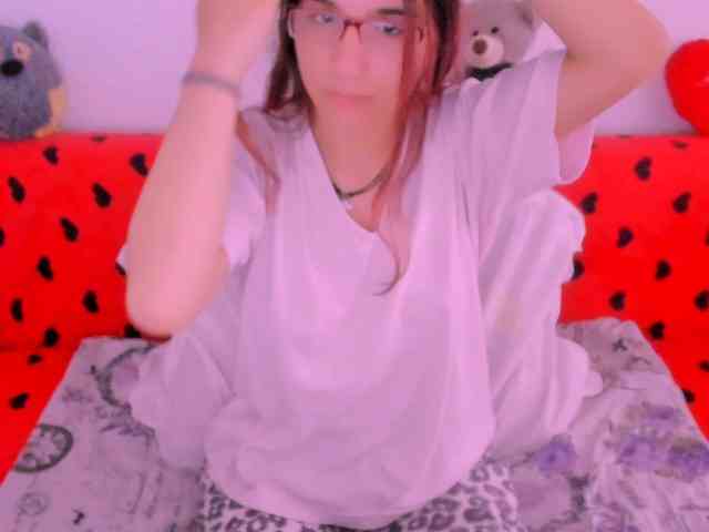 Sarahlluna webcam