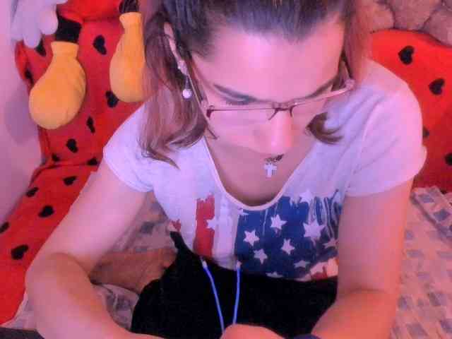 Sarahlluna webcam