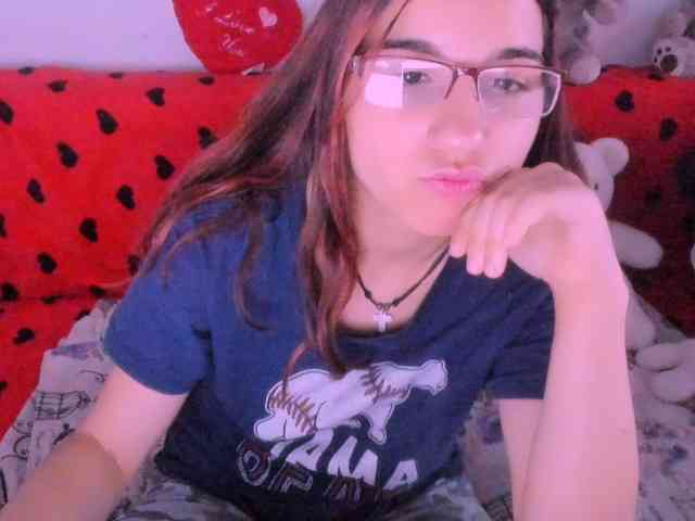 Sarahlluna webcam