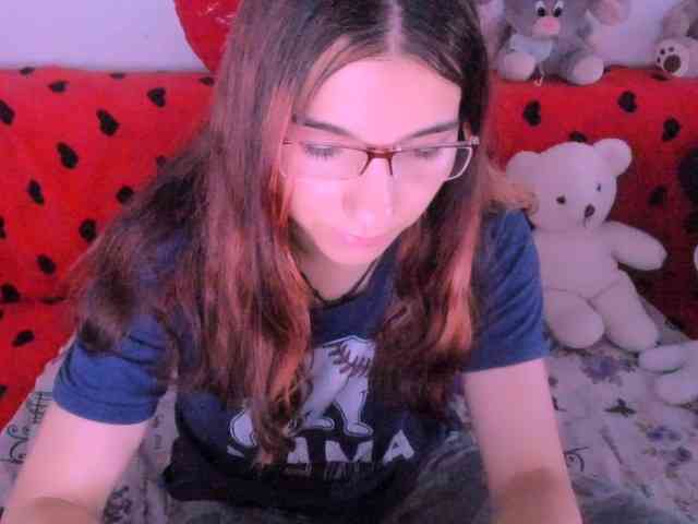 Sarahlluna webcam