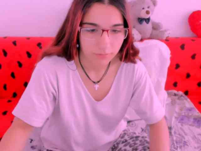 Sarahlluna webcam