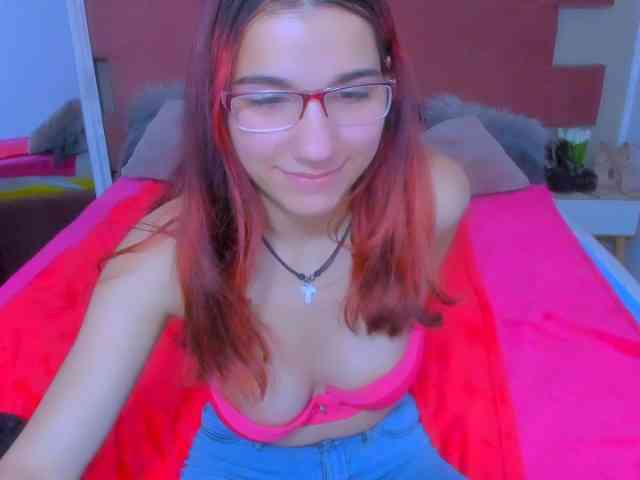 Sarahlluna webcam