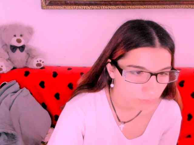 Sarahlluna webcam