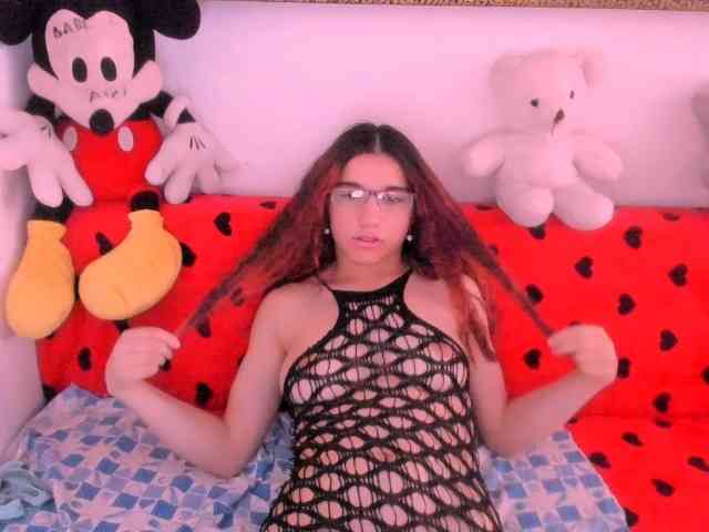 Sarahlluna webcam