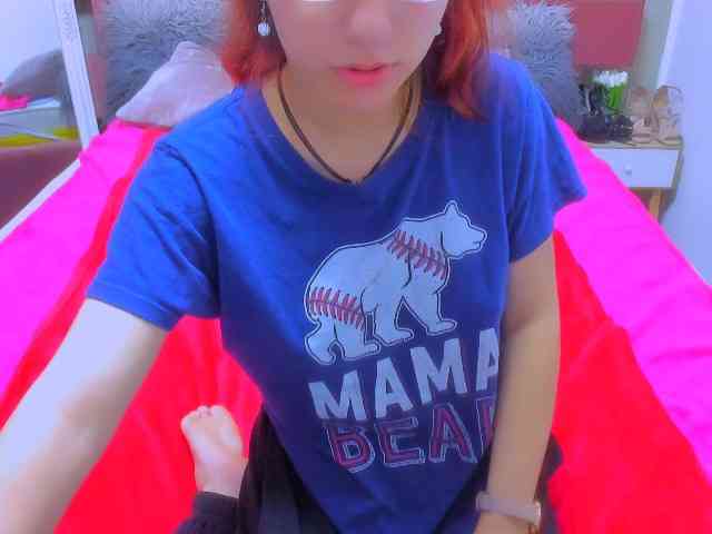 Sarahlluna webcam