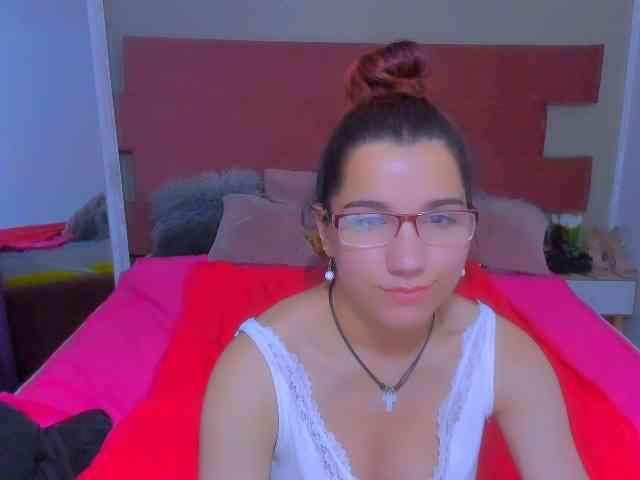 Sarahlluna webcam